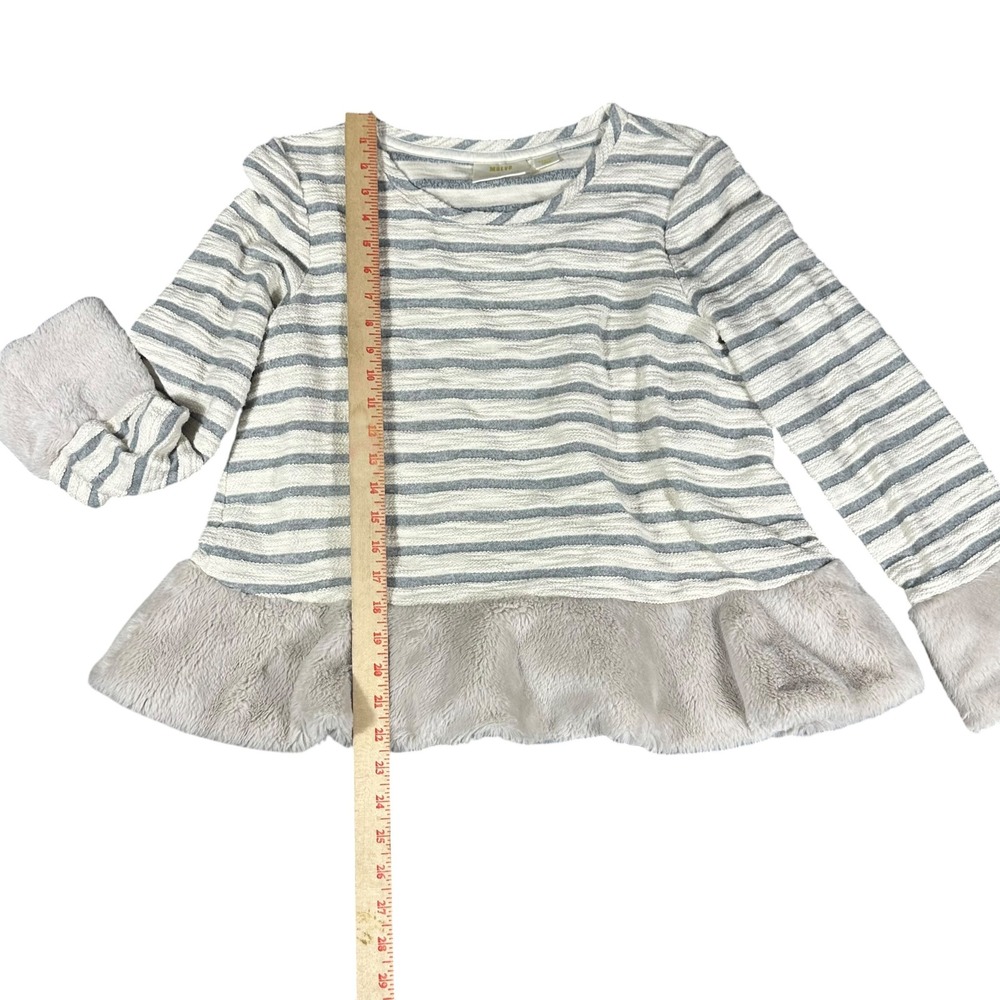 Maeve Astor Top Women's Medium Grey Cream Striped Faux Fur Trim Hem Long Sleeve - Picture 7 of 9